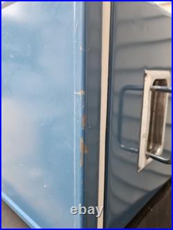 Vintage 1977 XL 89 Quart Coleman Ice Blue Steel Belted Metal Cooler 28