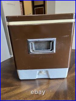 Vintage 1978 Brown Coleman Metal Cooler Locking Handle Ice Chest Box W Trays