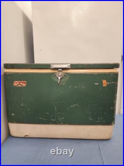 Vintage 1981 Coleman Camping Cooler Retro Green Metal/Plastic Ice Chest 22x16x14
