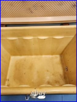 Vintage 1981 Coleman Camping Cooler Retro Green Metal/Plastic Ice Chest 22x16x14