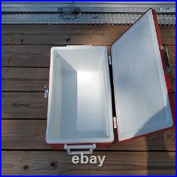 Vintage 1985 Coleman Cooler Retro Red Metal Ice Chest 22 1/2 15 1/2 13 1/2 NICE