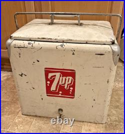 Vintage 7UP Metal Cooler Progress Refrigerator Co Soda Ice Chest 1950s
