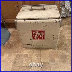 Vintage 7UP Metal Cooler Progress Refrigerator Co Soda Ice Chest 1950s