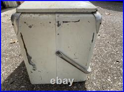 Vintage 7UP Metal Drink Cooler Ice Chest Progress Refrigerator Co