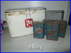 Vintage 7up Metal Cooler, Container & 4 Wizard Dri Cube Ice In Cans, SEE DETAILS