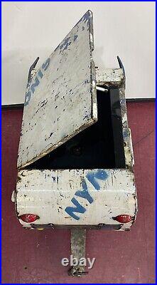 Vintage BARNYARD RETRO CARAVAN METAL RV ICE COOLER chest 38 X 15.5 X 19.5 WOW