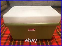 Vintage Coleman Cooler Green model 5285B700 38 Quart Poly-Lite with Box Very Clean