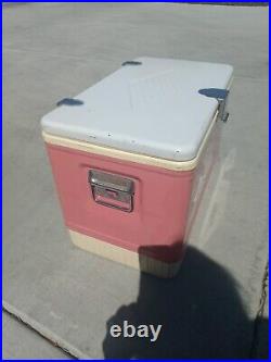 Vintage Coleman Cooler Metal Diamond Logo 22inx16inx13in PINK With Tray