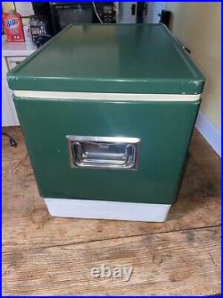 Vintage Coleman Metal Cooler Chest Green & White 22.5 x 15.5 X 13.5 Great Cond