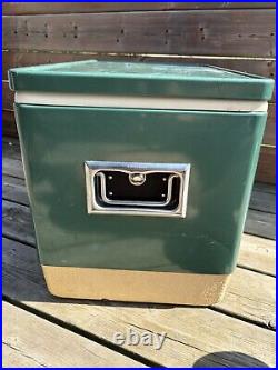 Vintage Coleman Metal Cooler Hunter Green Metal Handles Lock 22.5 x 13.5 x 16