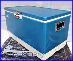Vintage Coleman Snow-Lite Cooler Metal Ice Chest Blue & White Camping Fridge