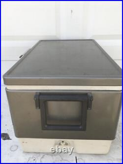 Vintage Coleman Steel Belted 40 Qt Cooler Grey