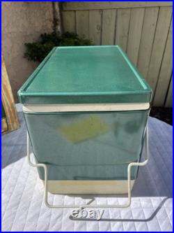 Vintage Green 28 Quart Insulated Coleman 5253-700 Snow-Lite Metal Cooler Withbox Vintage Green 28 Quart Insulated Coleman 5253-700 Snow-Lite Metal Cooler Withbox