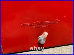Vintage Metal COCA COLA COOLER Ice Chest with Sandwich Tray Very Good Condition