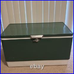 Vintage Metal Coleman Cooler Steel Belted Green Latch Plug USA 44 Qt Clean