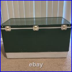 Vintage Metal Coleman Cooler Steel Belted Green Latch Plug USA 44 Qt Clean