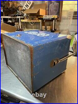 Vintage PEPSI COLA Progress Refrigerator Co. Metal 1950'S Era Cooler Ice box