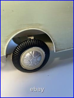 Vintage-Replica -1960's Volkswagon Van Large Capacity Metal Ice Chest- 2 Handles