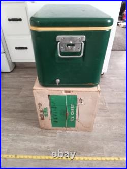 Vintage Thermos Metal Green Ice Cooler model 7750 USA 43 Quarts with box