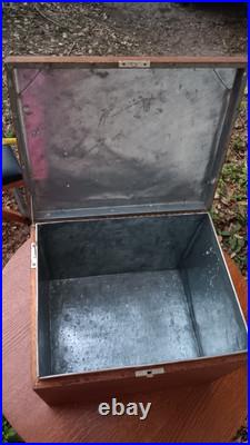 Vintage Wood Cooler Dove Tailed Corners 14x11x11Rare Boating