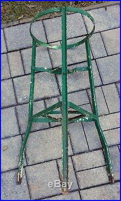 Vintage wrought iron stand for stoneware crock or water cooler primitive