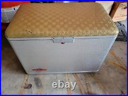 Vtg 1950s Cronstrom Cronco Aluminum Cooler Gold Vinyl Atomic Pattern With TRAY