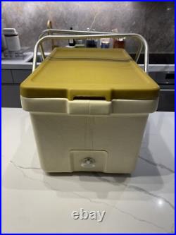 Vtg 1970's COLEMAN Double Metal Handle Cooler Beige Mustard Yellow With Spout US Vtg 1970's COLEMAN Double Metal Handle Cooler Beige Mustard Yellow With Spout US