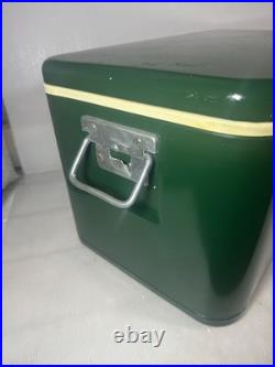 Vtg 60's/70's Thermos Large Green Metal Cooler Ice Box Chest Latch
