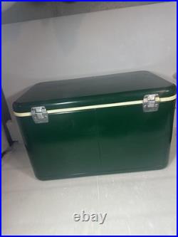 Vtg 60's/70's Thermos Large Green Metal Cooler Ice Box Chest Latch