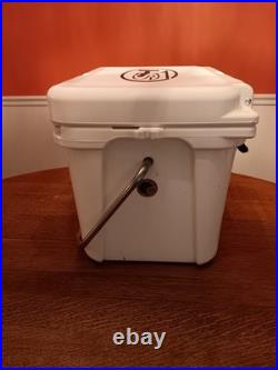 Yeti 20 Cooler