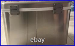 Yeti V Series Stainless Steel Cooler